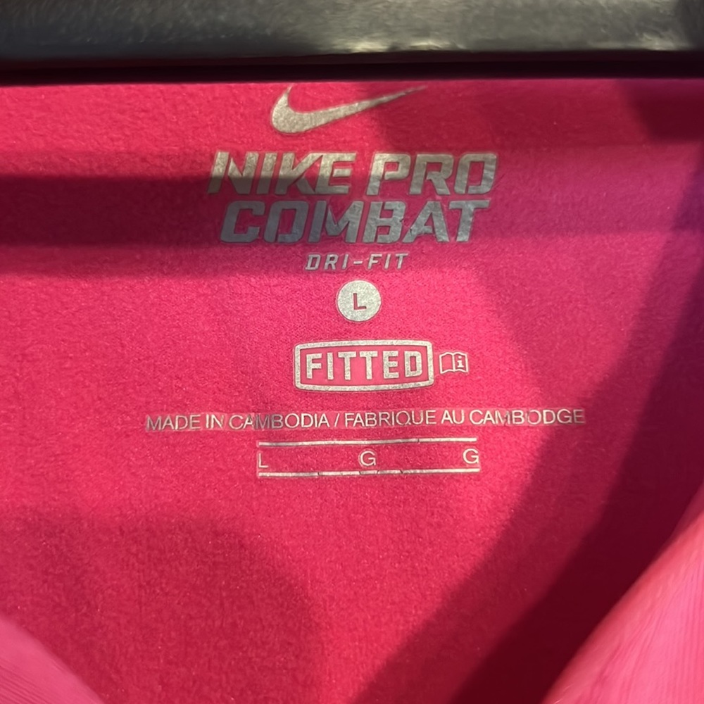 Pink Nike Pro Combat Pullover 1/4 Zip - Picture 2 of 4